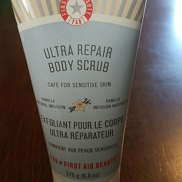 First Aid Beauty Skincare First Aid Beauty Vanilla Body Scrub 6 Oz